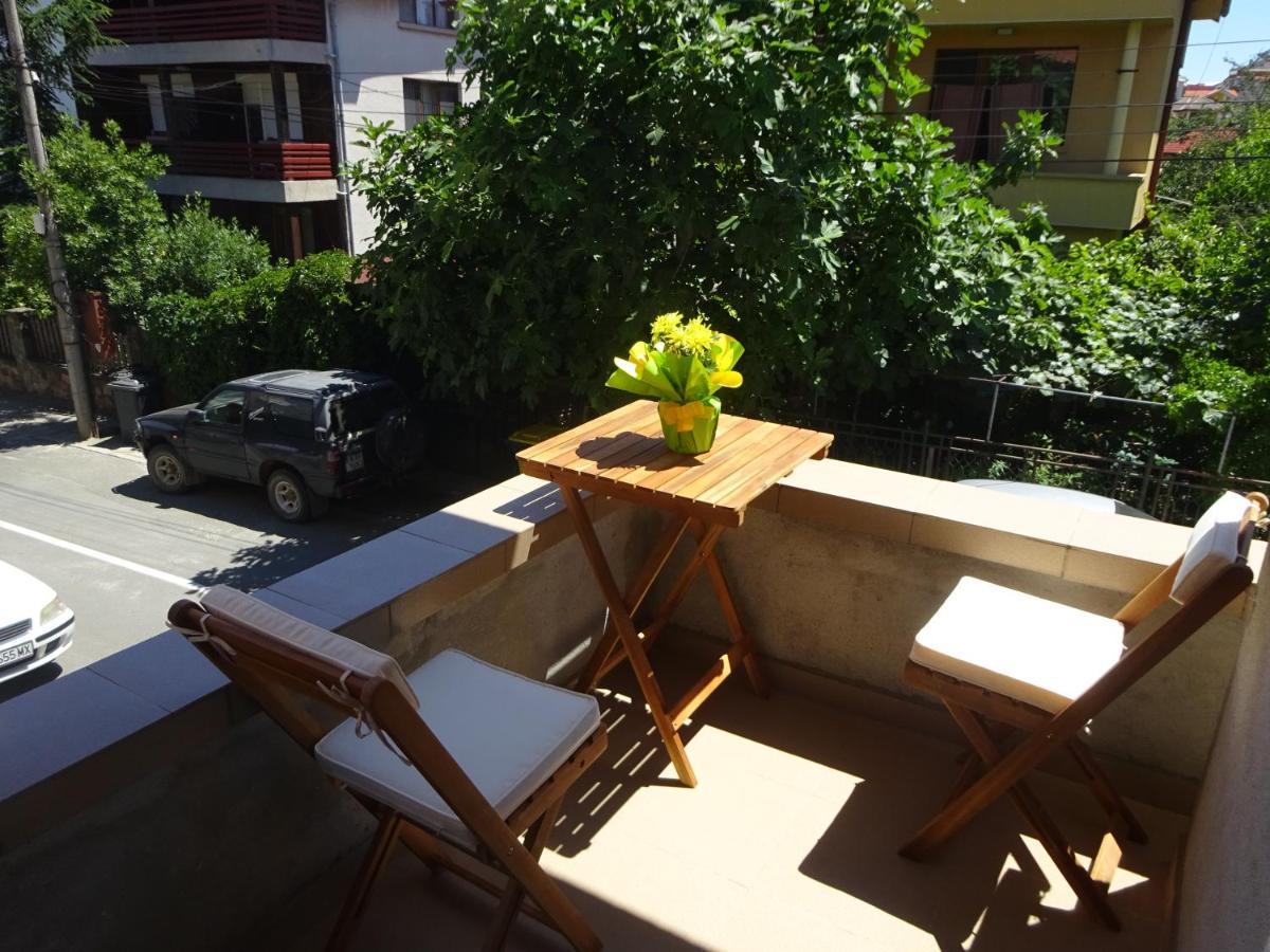 Hris Hotel Chernomorets Ngoại thất bức ảnh