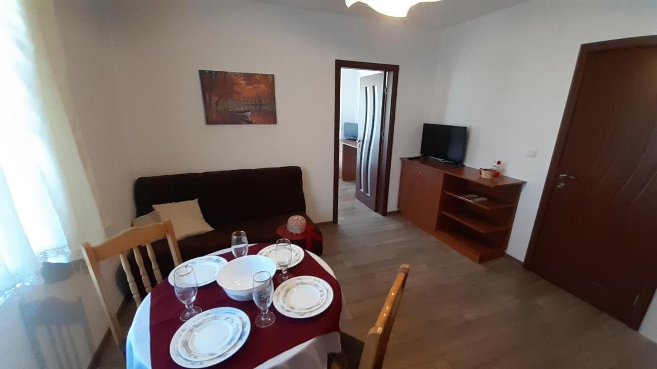 Hris Hotel Chernomorets Ngoại thất bức ảnh
