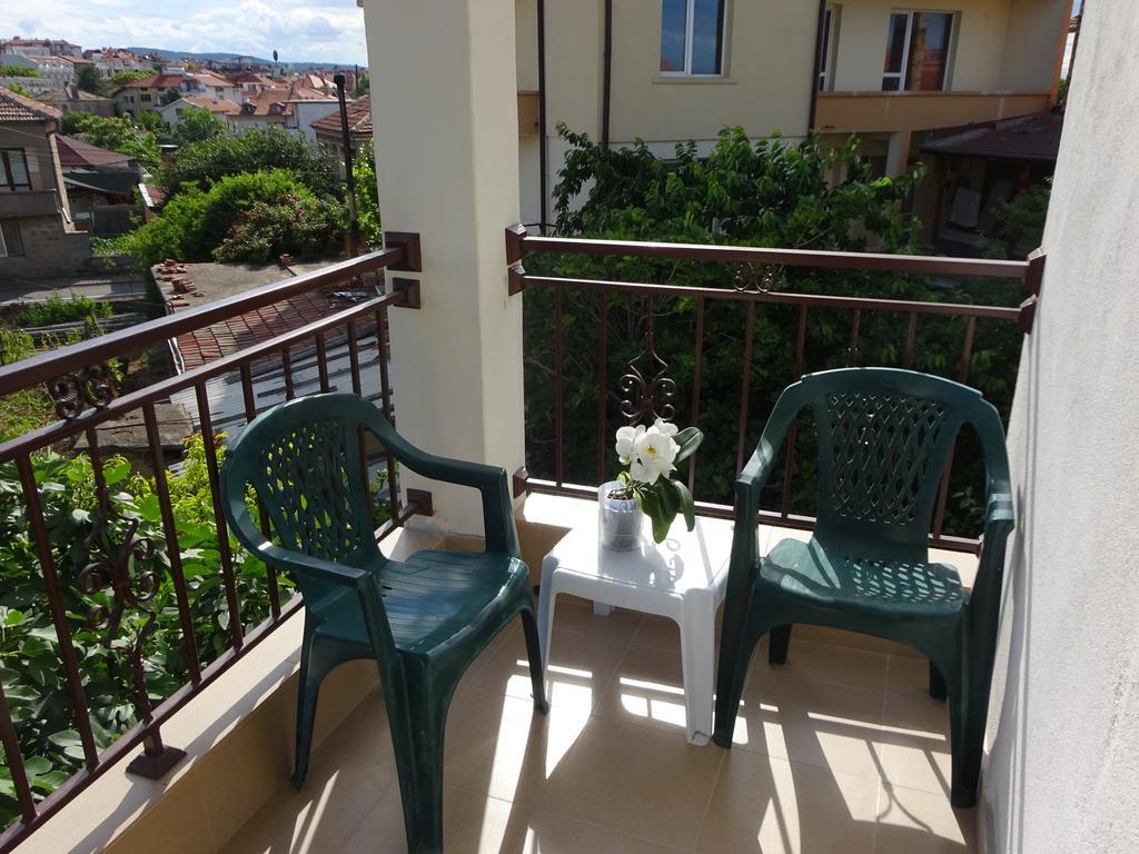 Hris Hotel Chernomorets Ngoại thất bức ảnh